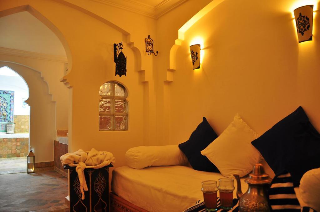 Hotel Al Alba Hammam & Restaurant Asilah Buitenkant foto